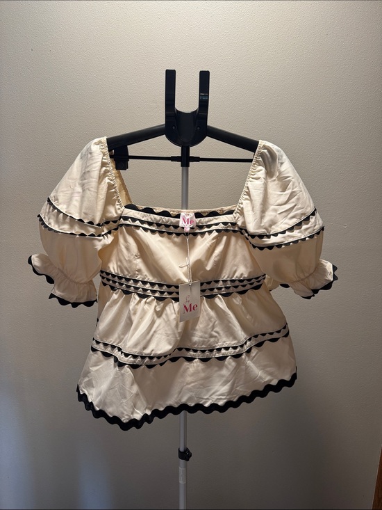 ME Makeover Essentials Tops - SO ME Makeover Essentials Cream Puff-Sleeve Off-Shoulder Top with Black Trim